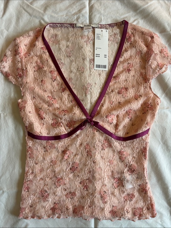 Kimchi Blue Tops - Kimchi Blue Mesh Floral Top